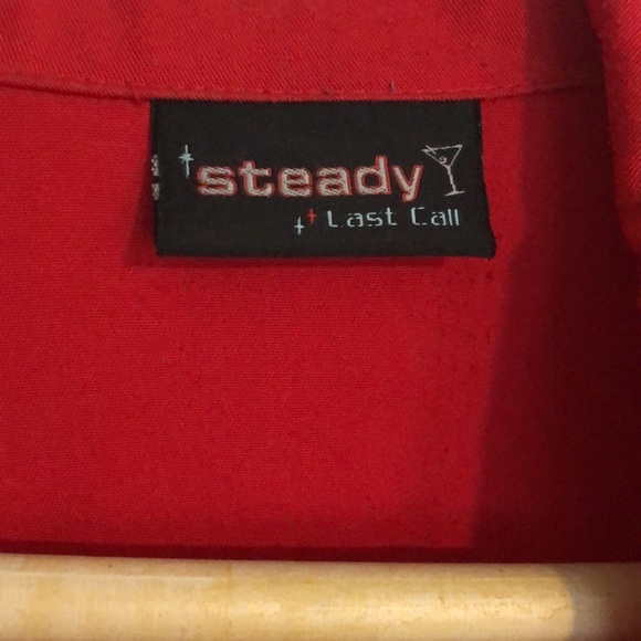 Retro style red lounge shirt - Picture 3 of 3